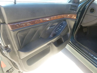1997 BMW 528i E39 - Drivers Window Door Lock Controls 83689665
